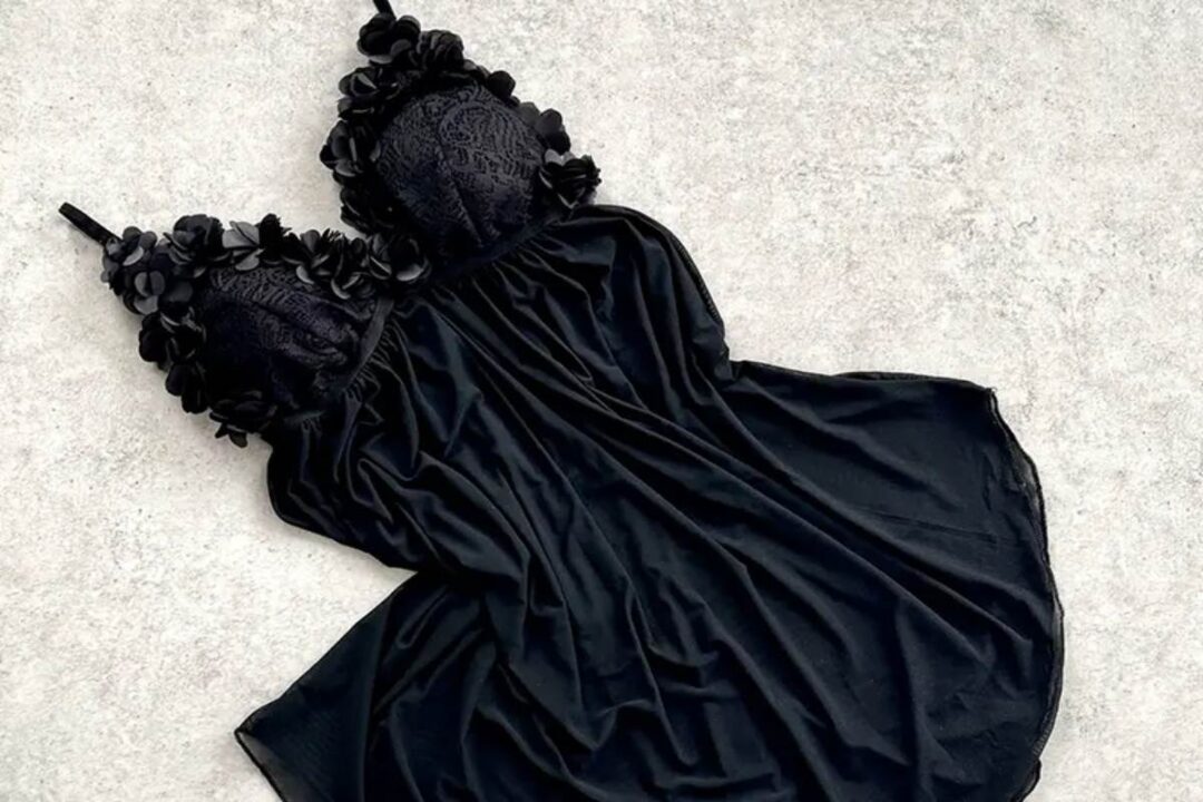 لباس خواب فانتزی زنانه چیست